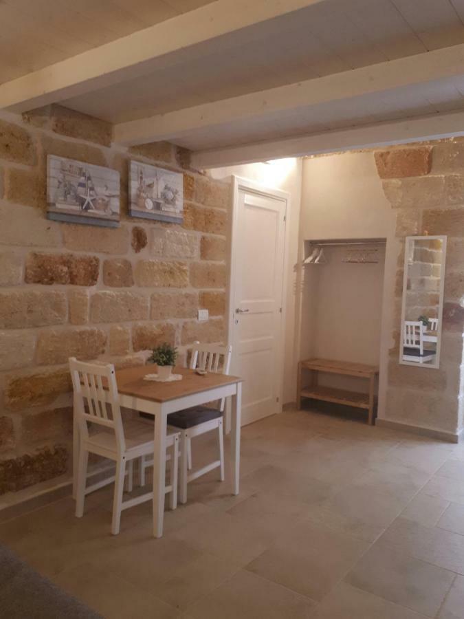 Dimora Petra Hotel Полиняно а Маре Екстериор снимка