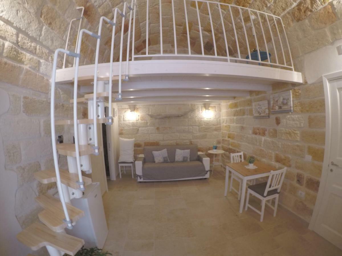 Dimora Petra Hotel Полиняно а Маре Екстериор снимка