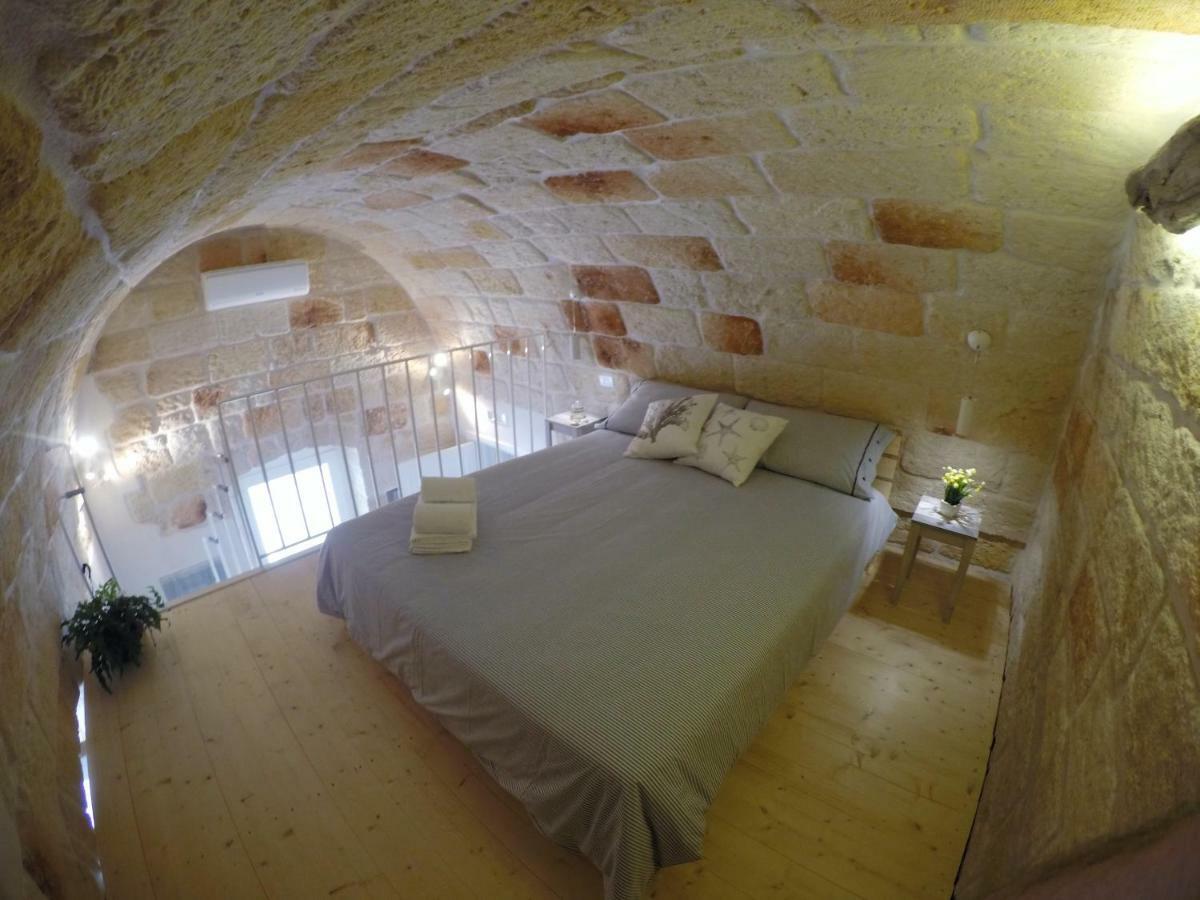 Dimora Petra Hotel Полиняно а Маре Екстериор снимка
